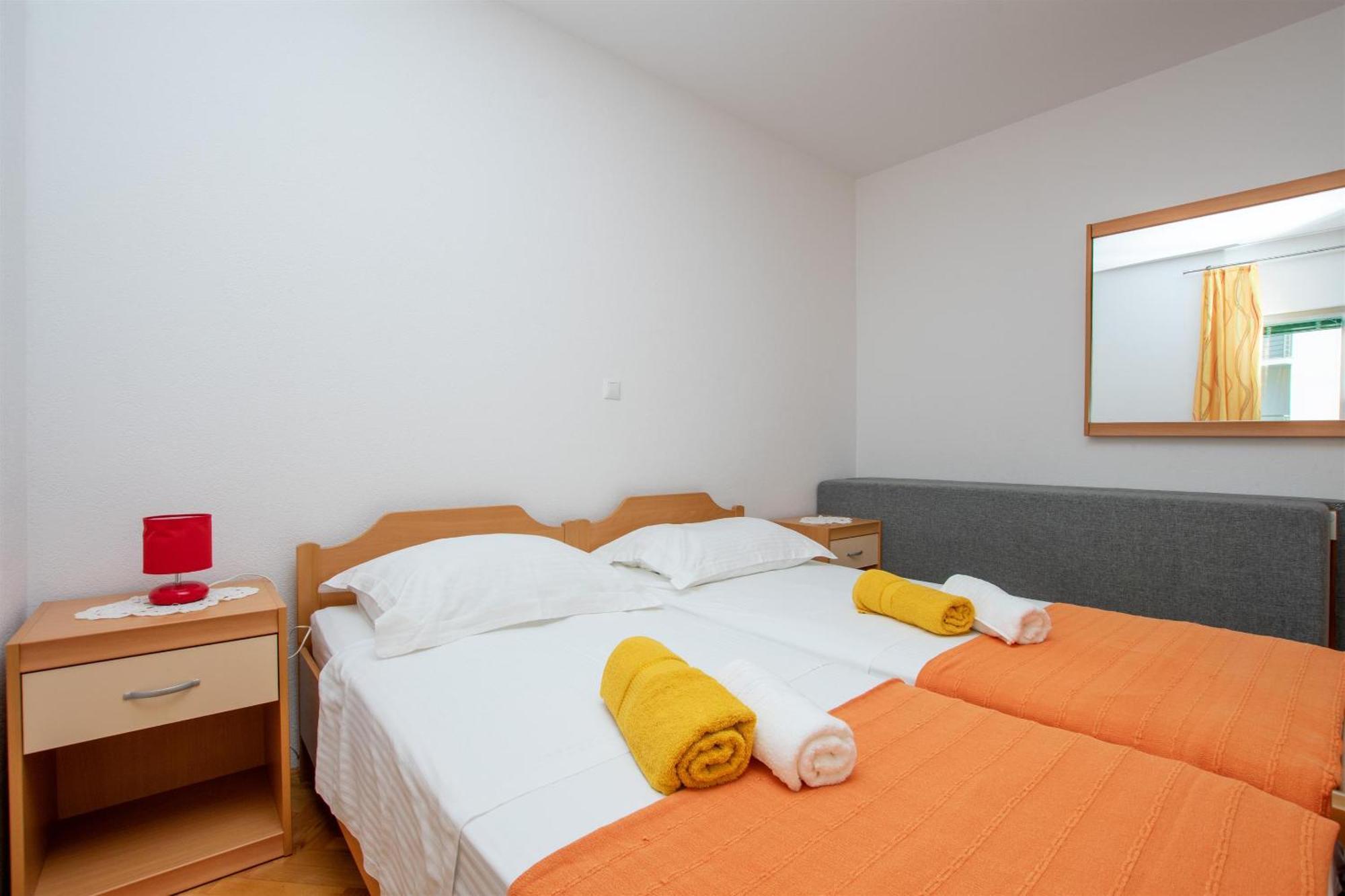 Apartment Zdravko Omiš Buitenkant foto