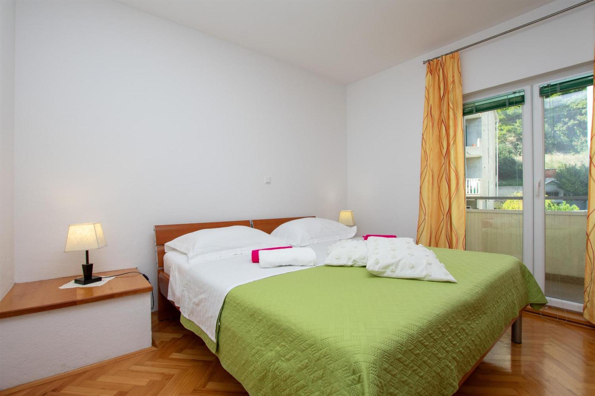 Apartment Zdravko Omiš Buitenkant foto