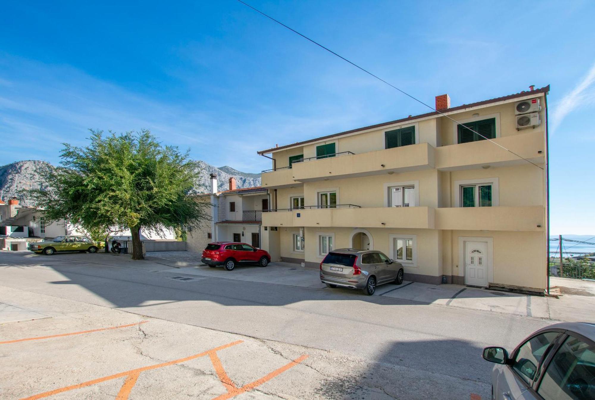 Apartment Zdravko Omiš Buitenkant foto